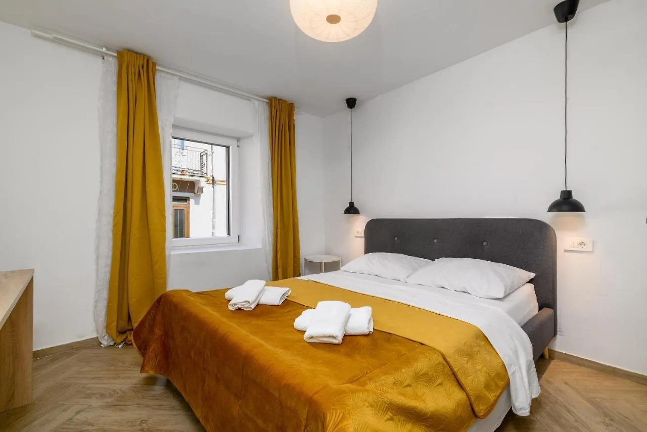 Apartments With Wifi Pula - 21410 Croatia